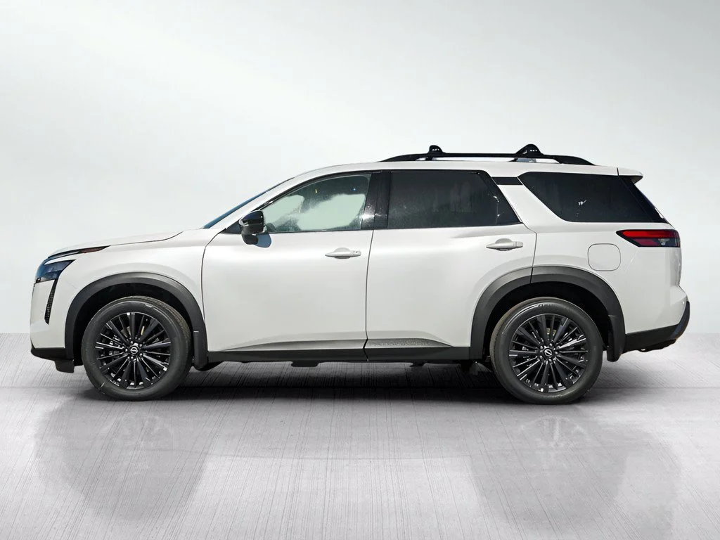 New 2026 Everest White Pearl Tricoat Nissan SL image 4