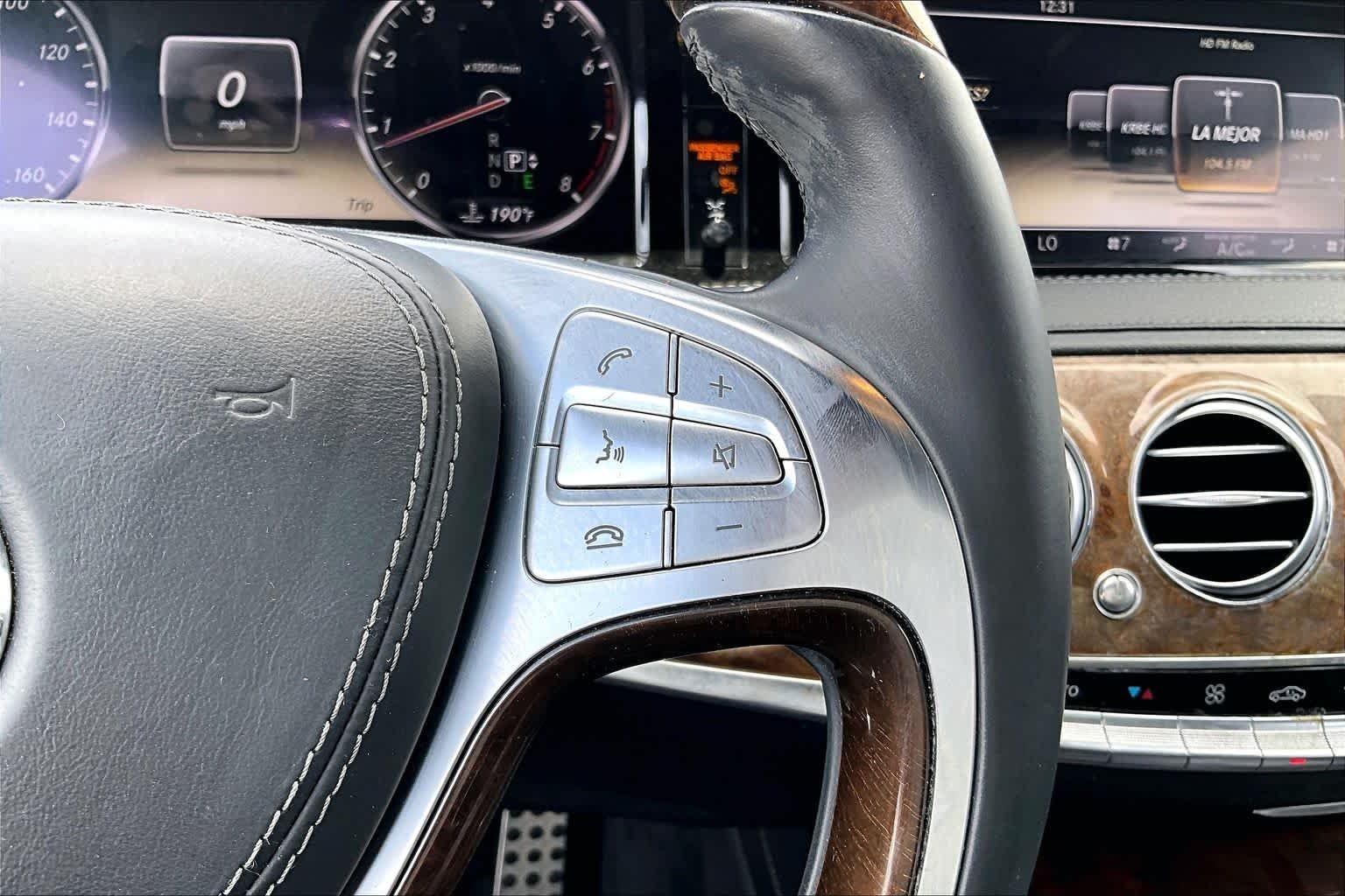 Used 2014 Iridium Silver Metallic Mercedes-Benz S 550 image 22