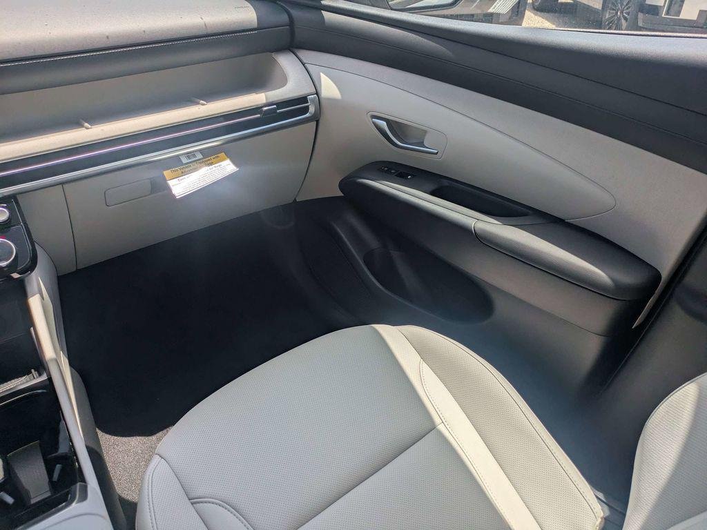 New 2026 Silver Hyundai SEL Premium FWD image 18