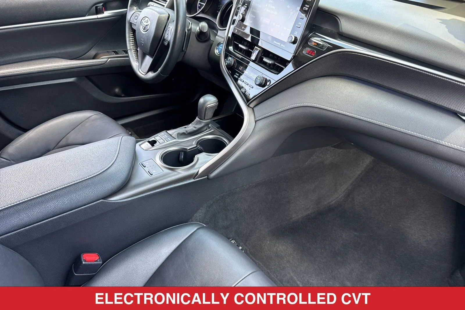 Used 2024 CAVALRY BLUE Toyota Hybrid XSE image 17