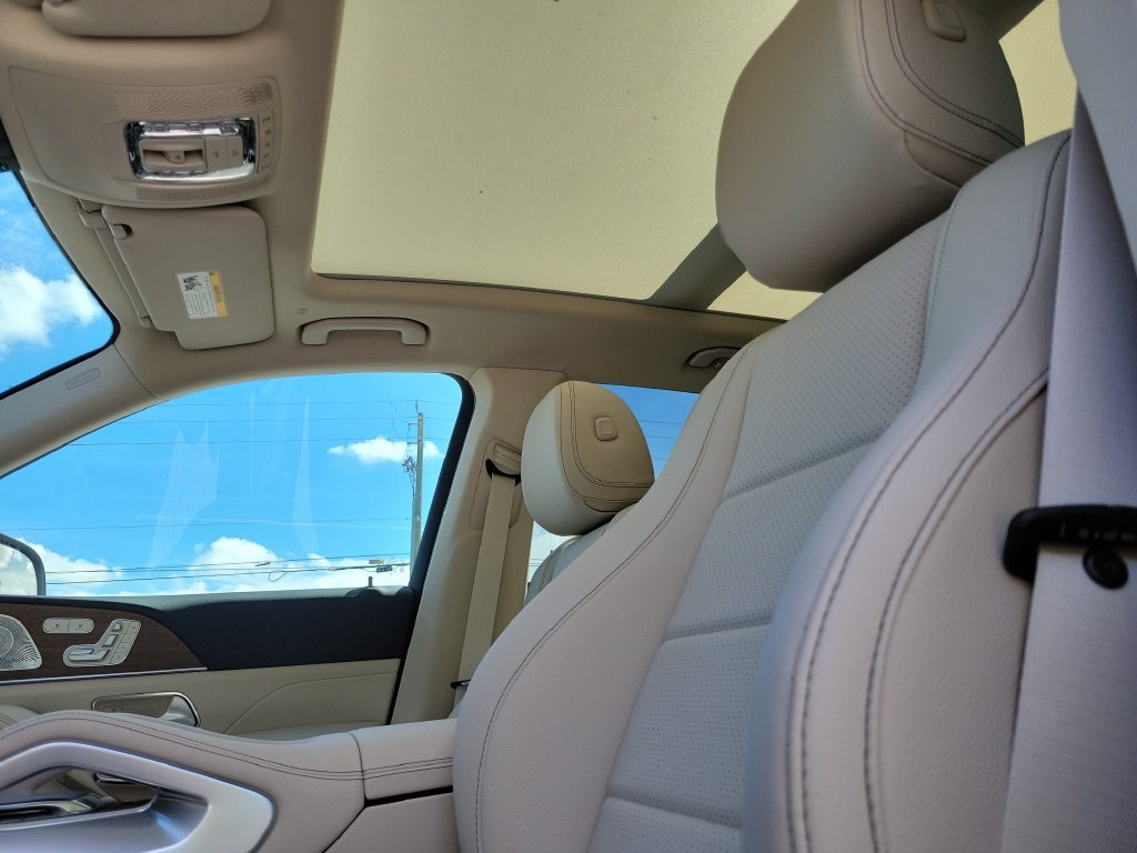 New 2026 Obsidian Black Metallic Mercedes-Benz GLE 450 image 22