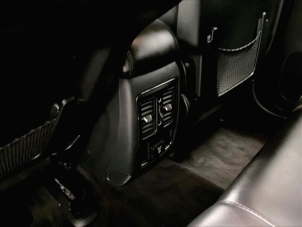 Used 2018 White Jeep Altitude image 27