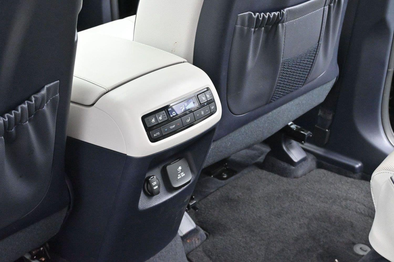 Used 2023 Abyss Black Pearl Hyundai Limited image 34