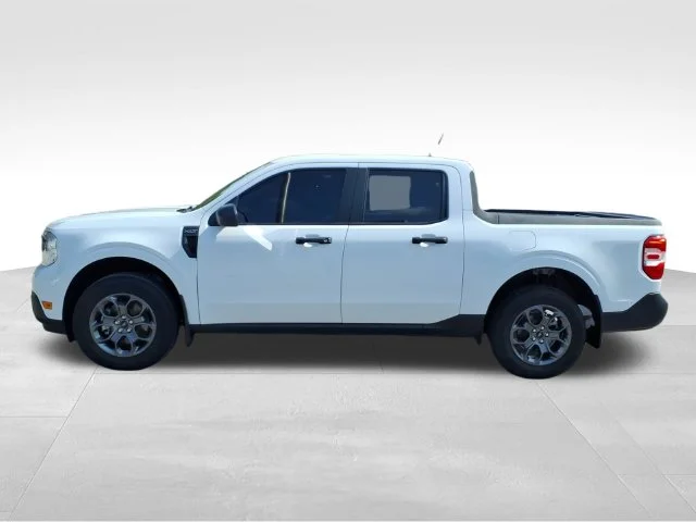 Used 2024 White Ford XLT image 7