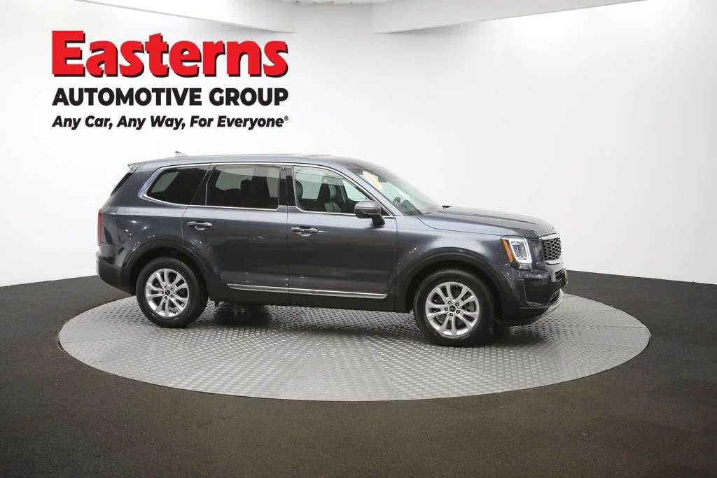 Used 2022 Gray Kia LX image 47