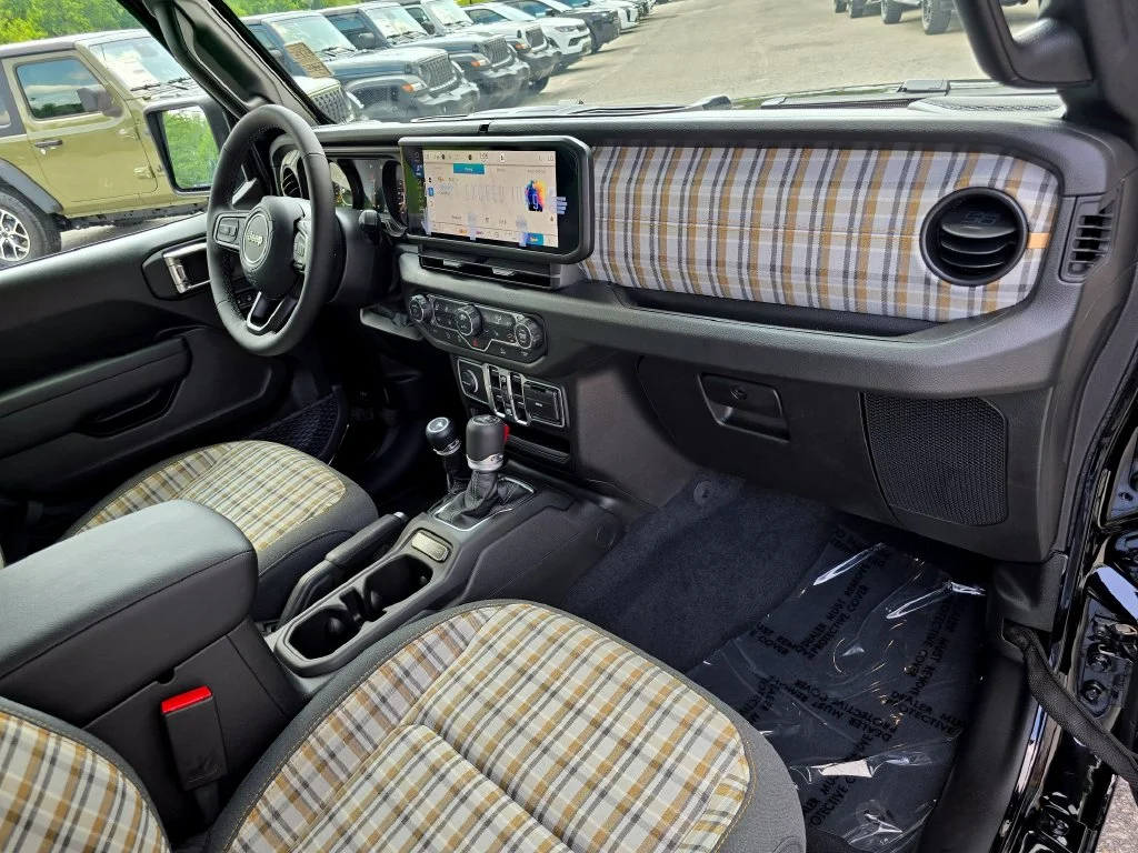 New 2026 Black Jeep 85th Anniversary Edition image 29