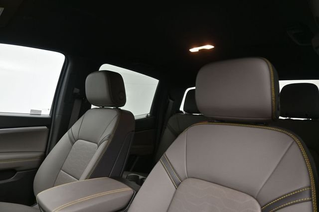 Used 2026 Black Chevrolet ZR2 image 23