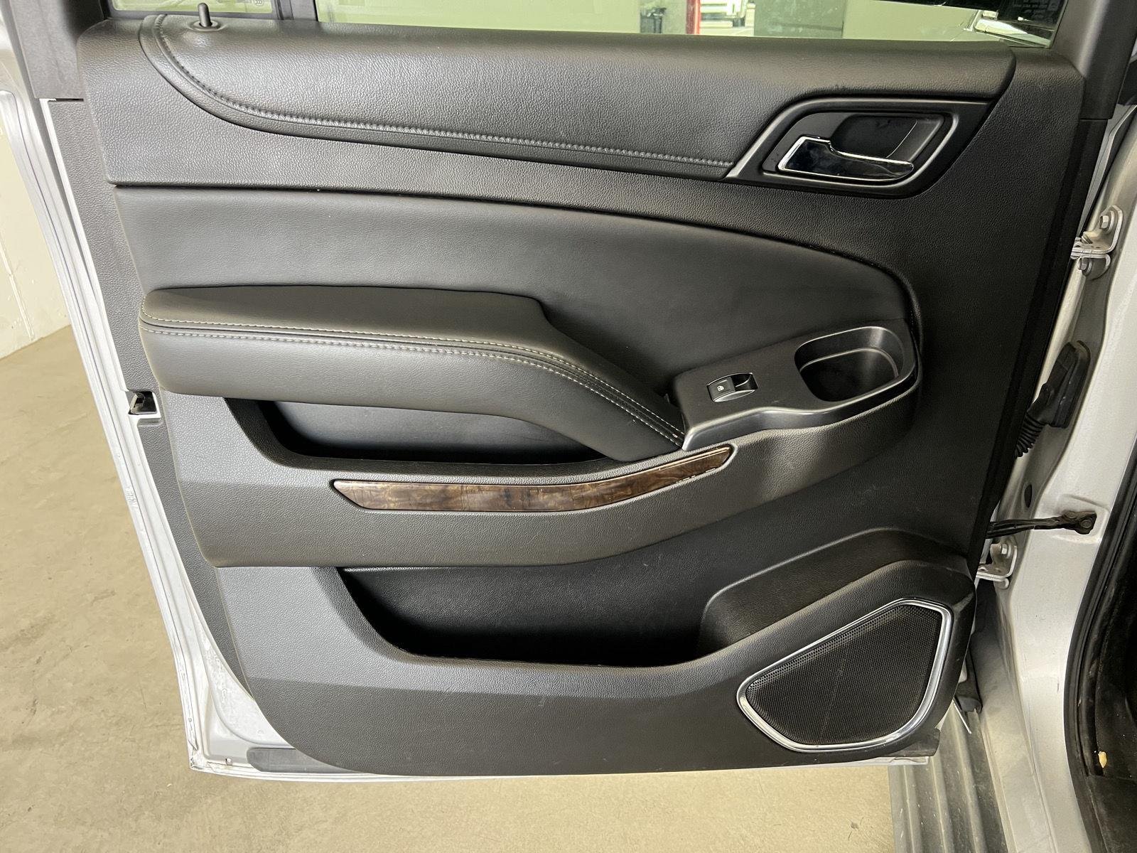 2015 Chevrolet Suburban LT - Photo 22