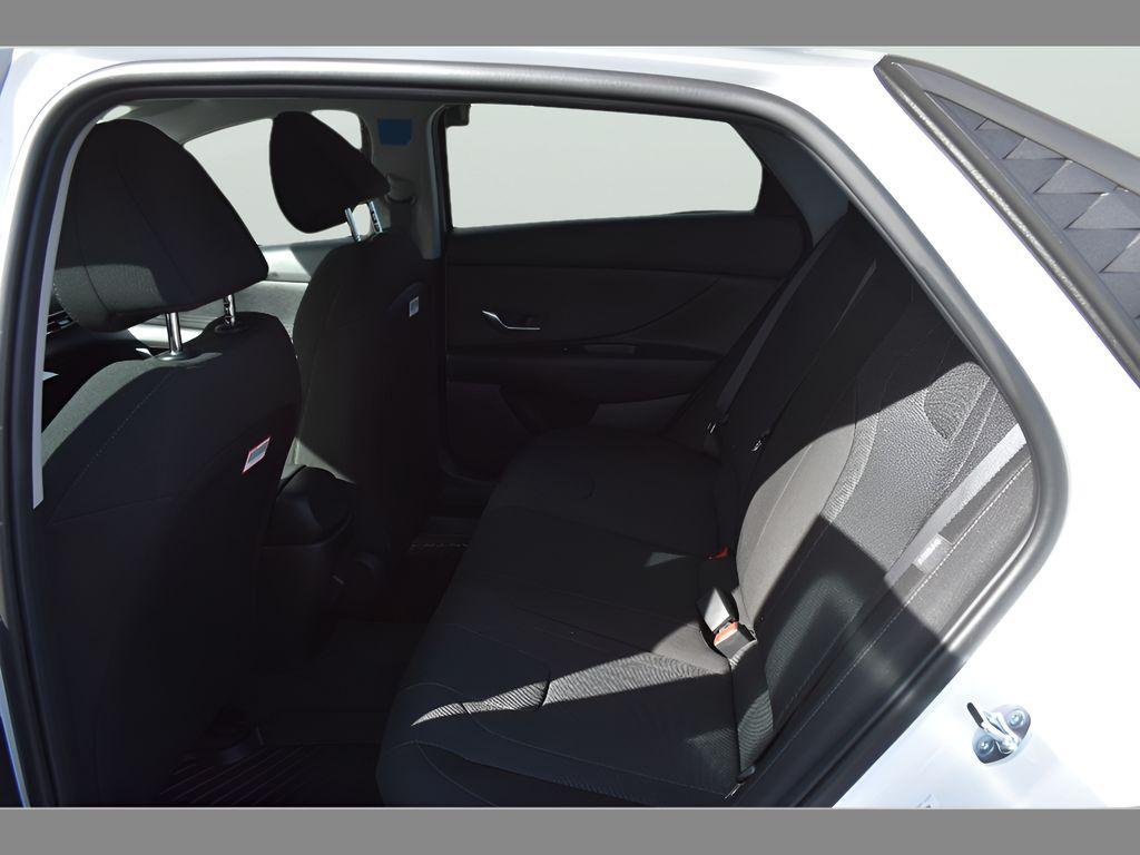 New 2026 Serenity White Hyundai SE image 11