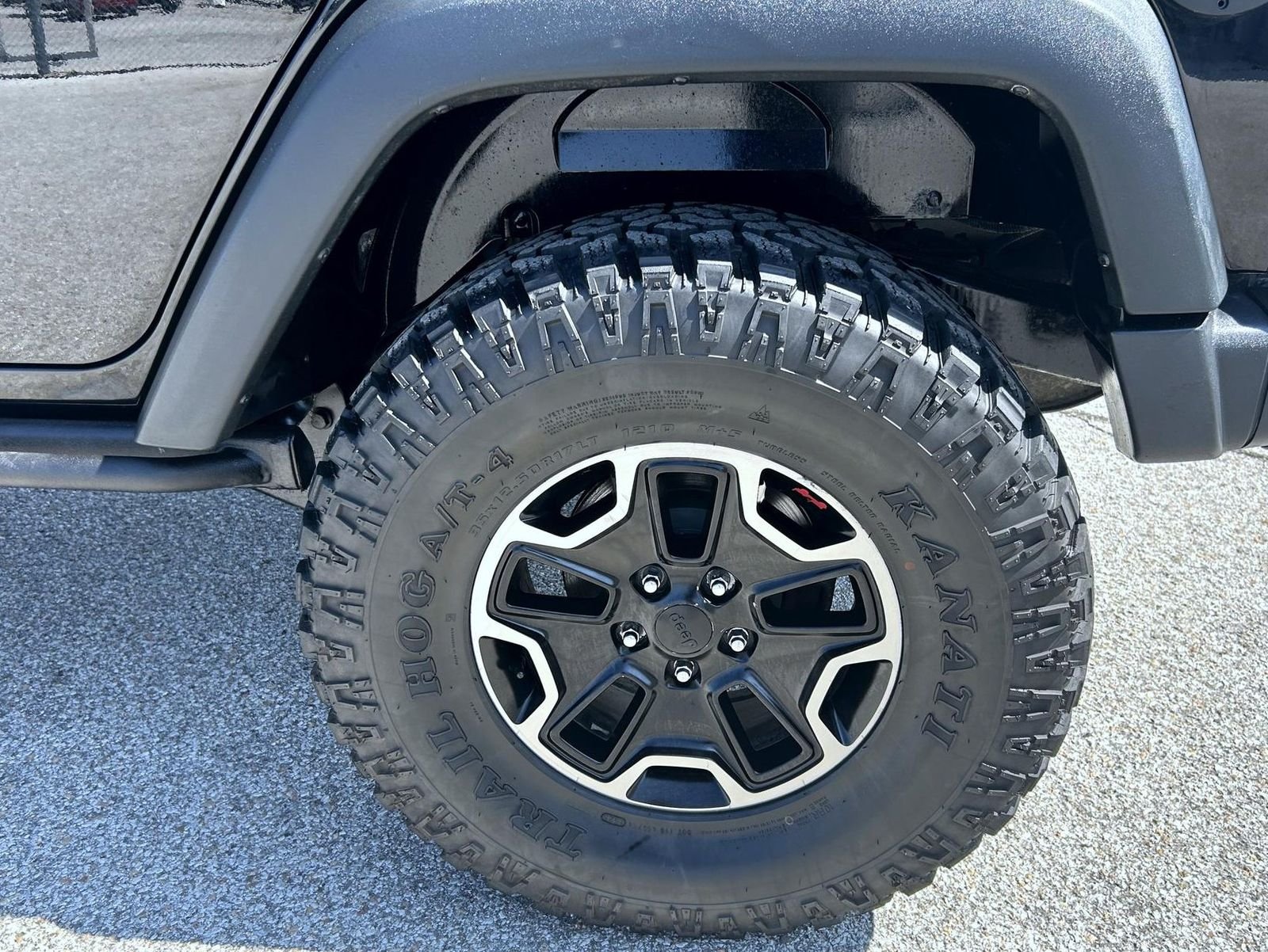 Used 2015 Black Jeep Unlimited Rubicon image 22
