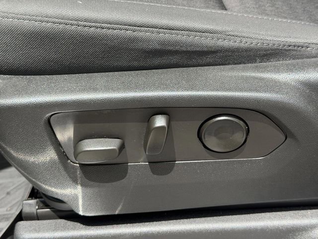 2022 Chevrolet Silverado 1500 LT - Photo 24