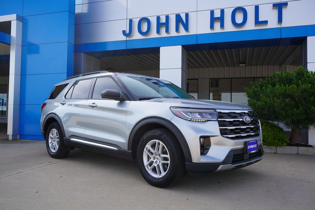 Used 2025  Ford Active image 2