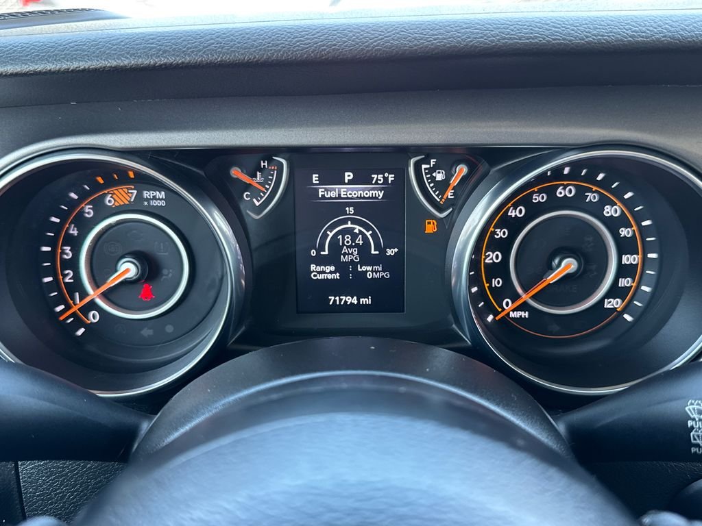 Used 2023 White Jeep Sport S image 32