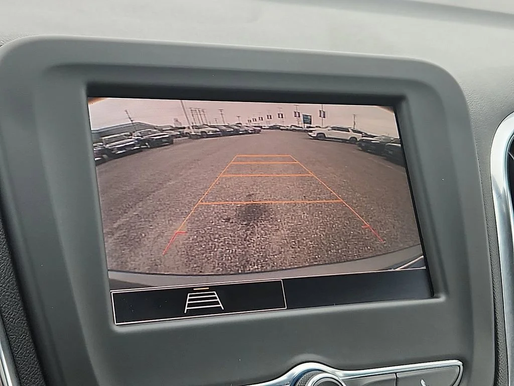 2023 Chevrolet Equinox LT - Photo 18