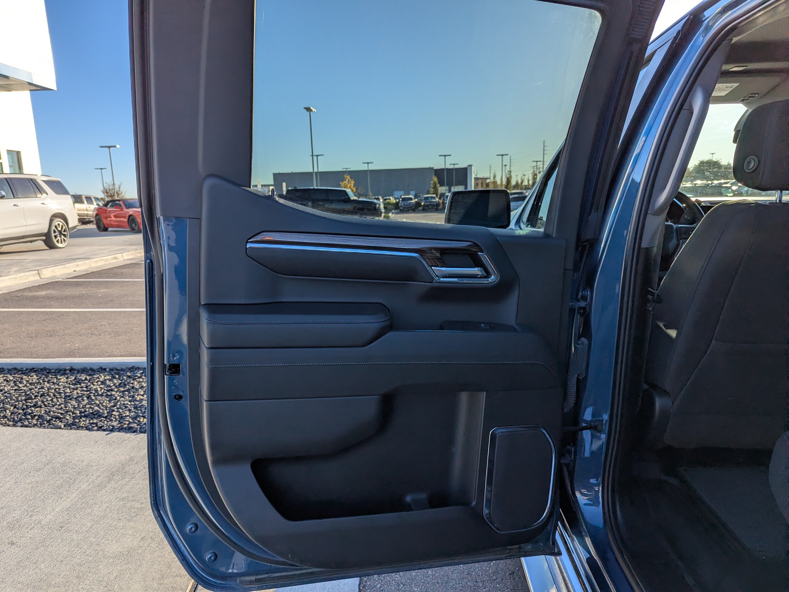 2024 Chevrolet Silverado 1500 LT - Photo 31