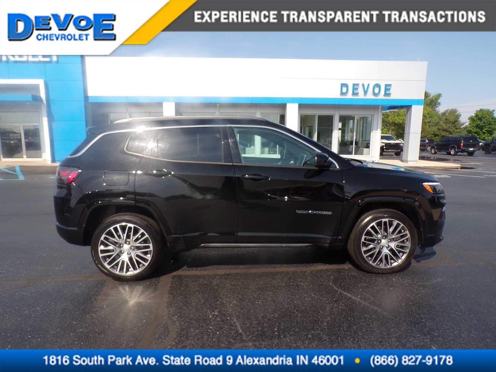Used 2023 Black Jeep Limited 4x4 image 1