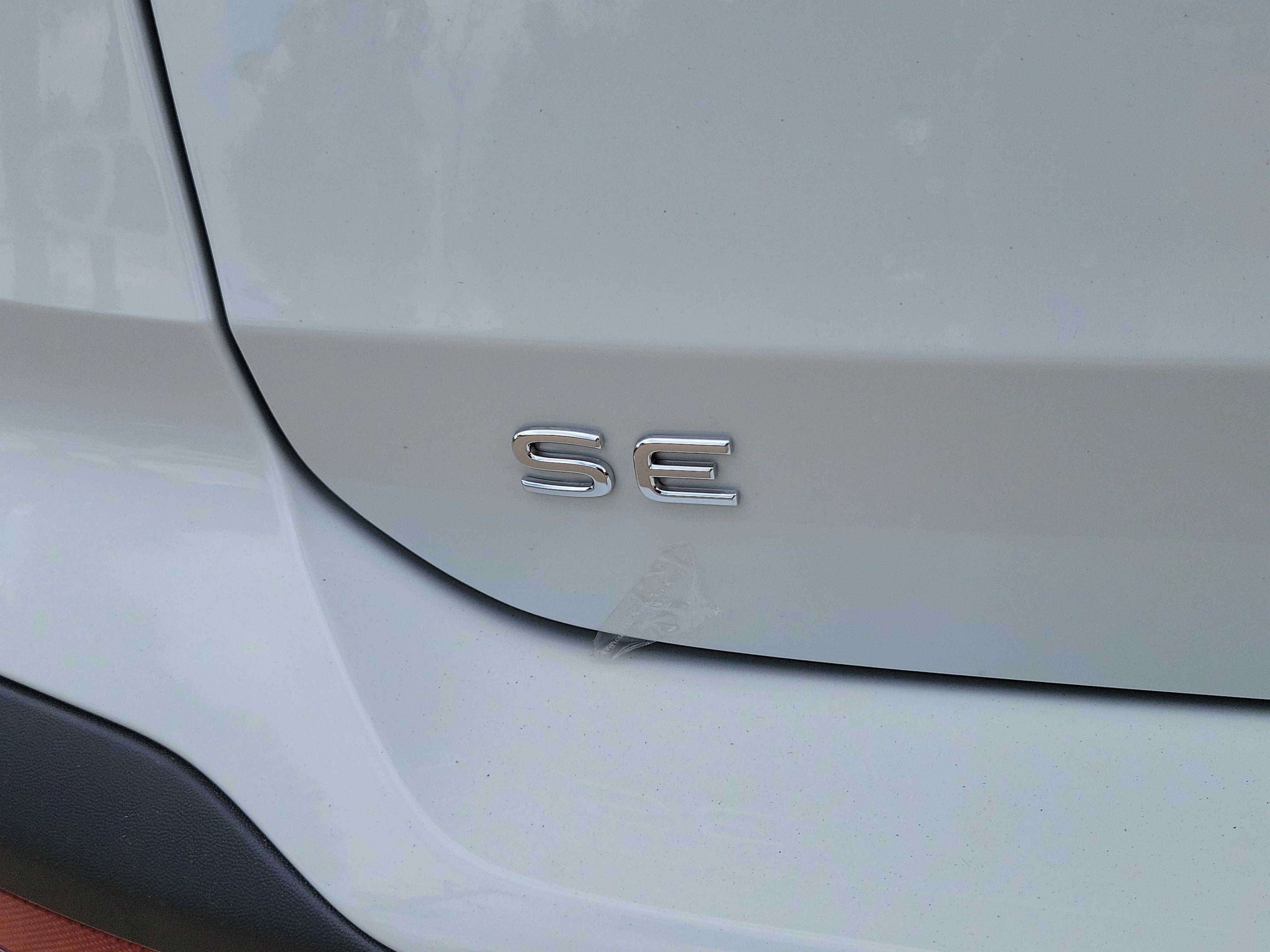 New 2026 White Volkswagen SE image 5