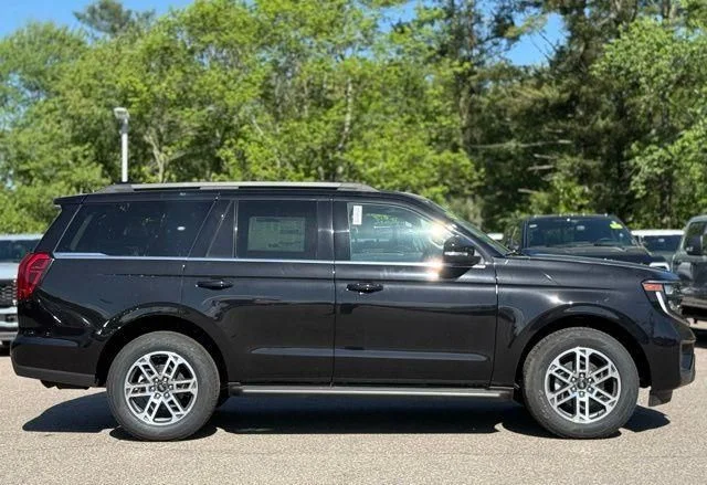 New 2026 Agate Black Metallic Ford Active image 3