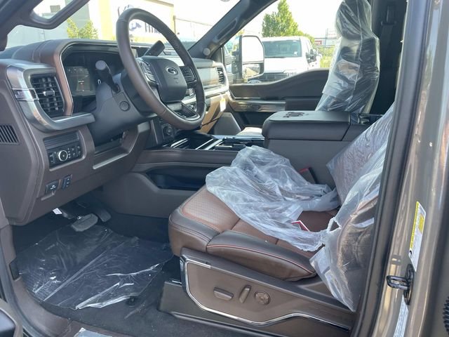 New 2026 Gray Ford King Ranch image 8