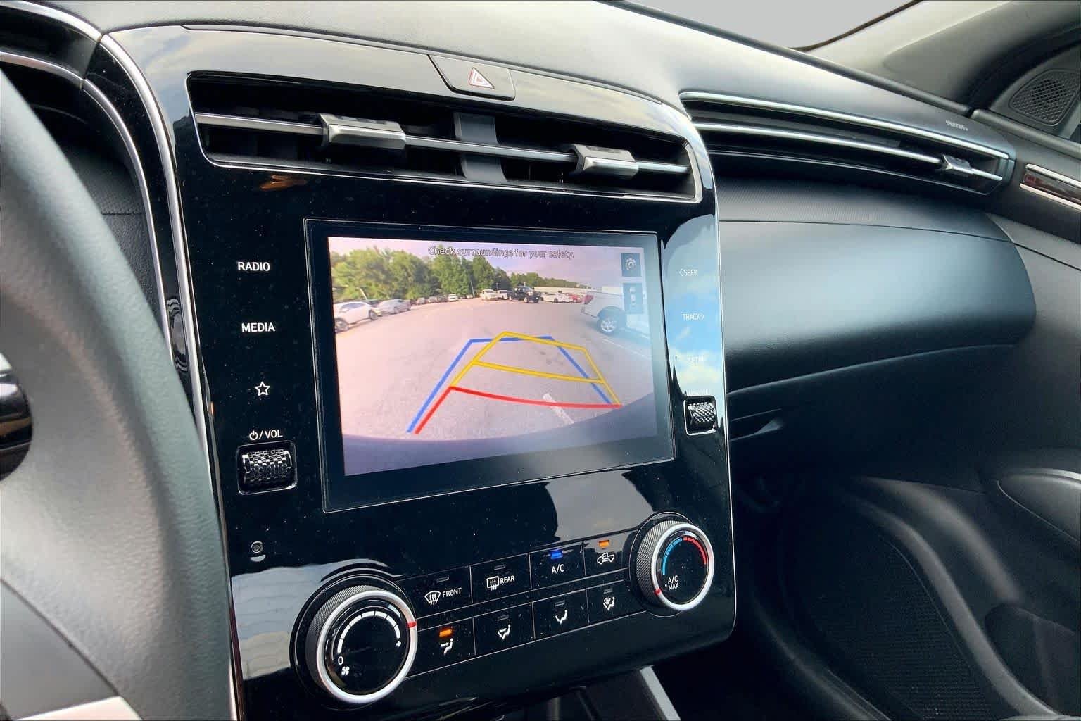 Used 2023 Hampton Gray Hyundai SEL image 28
