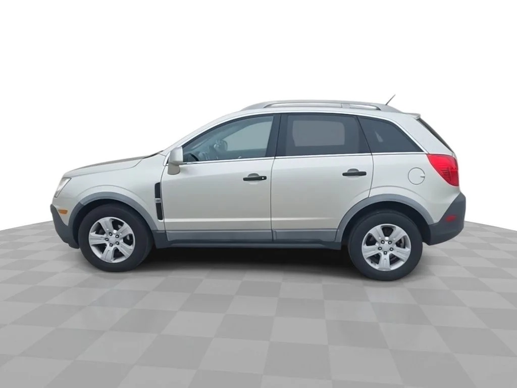 Used 2013 Gold Chevrolet 2LS image 5