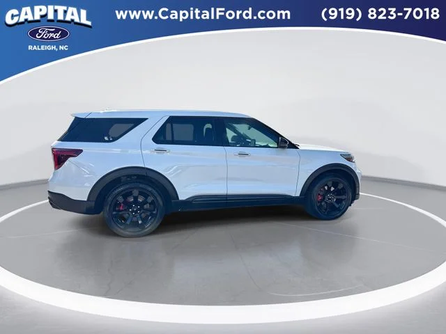 Used 2021  Ford ST image 8