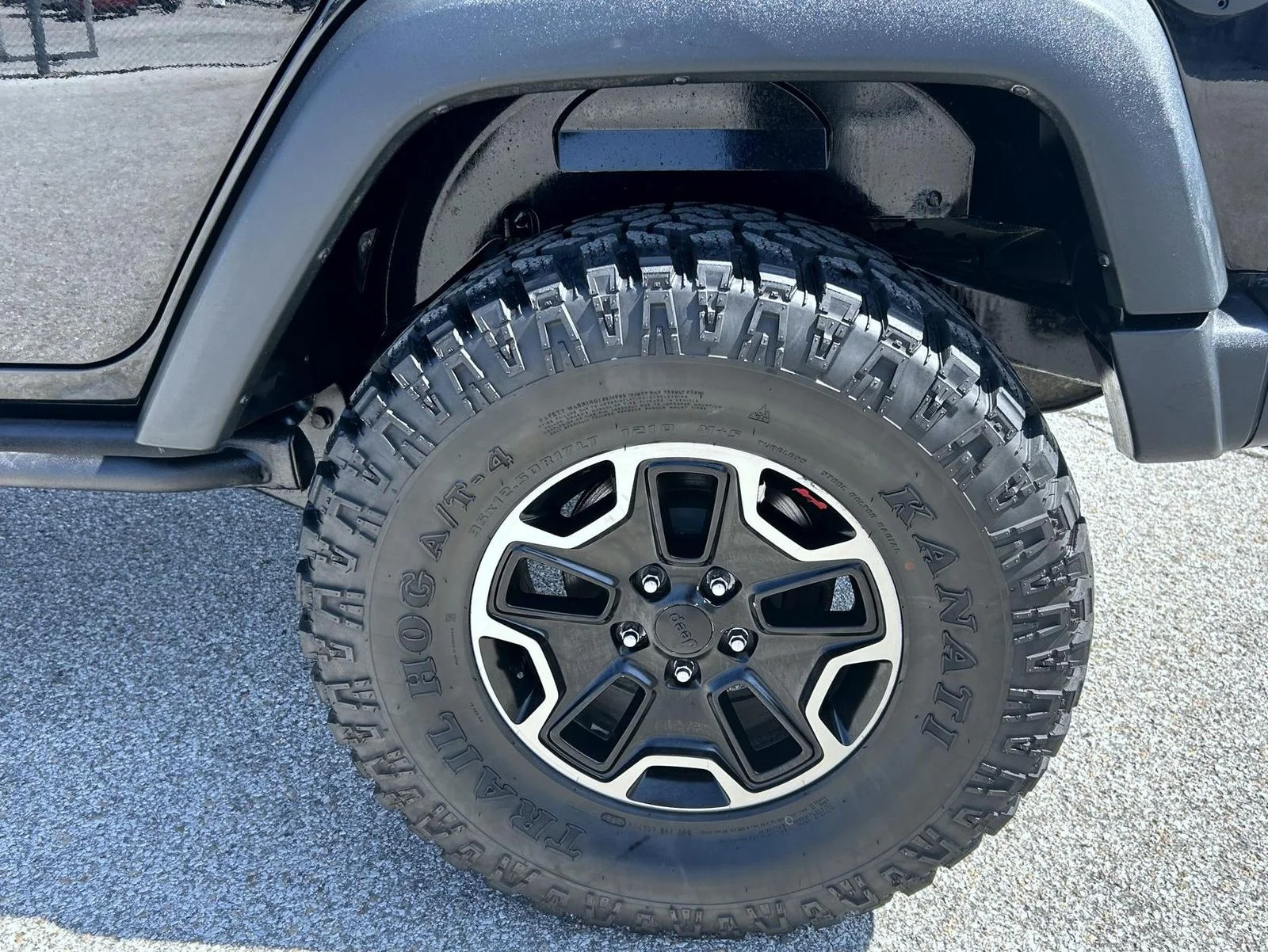 Used 2015 Black Jeep Unlimited Rubicon image 22