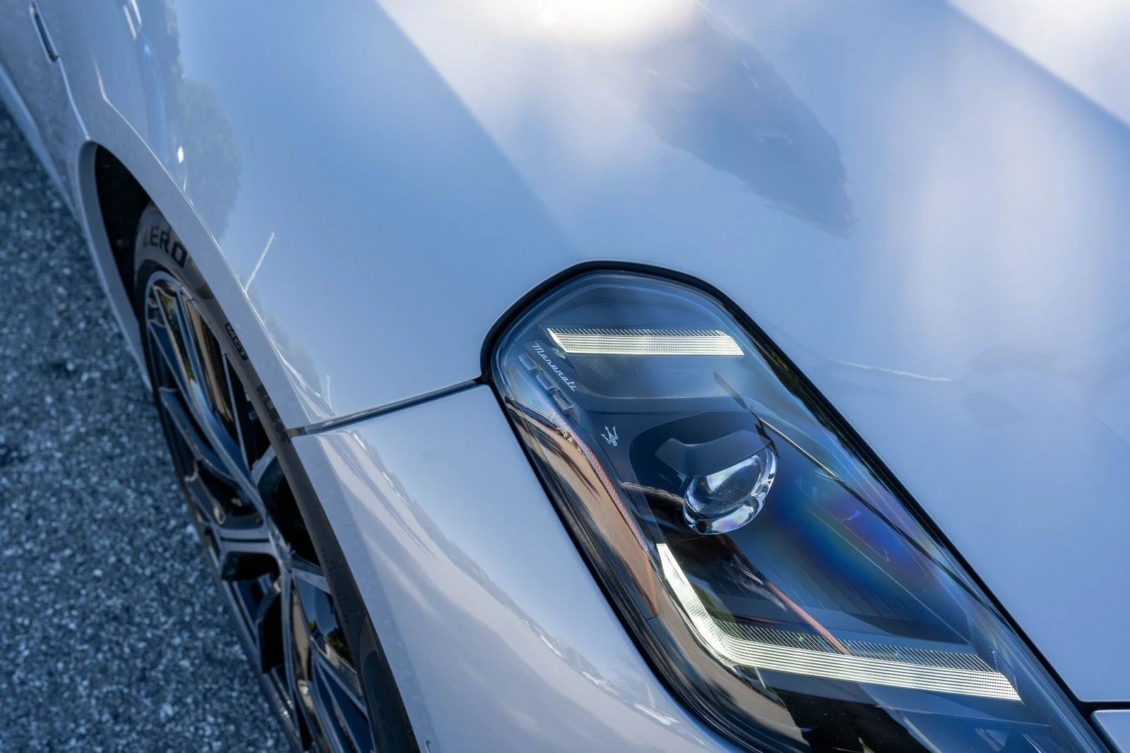 New 2026 Bianco Astro Metallic Maserati  image 16