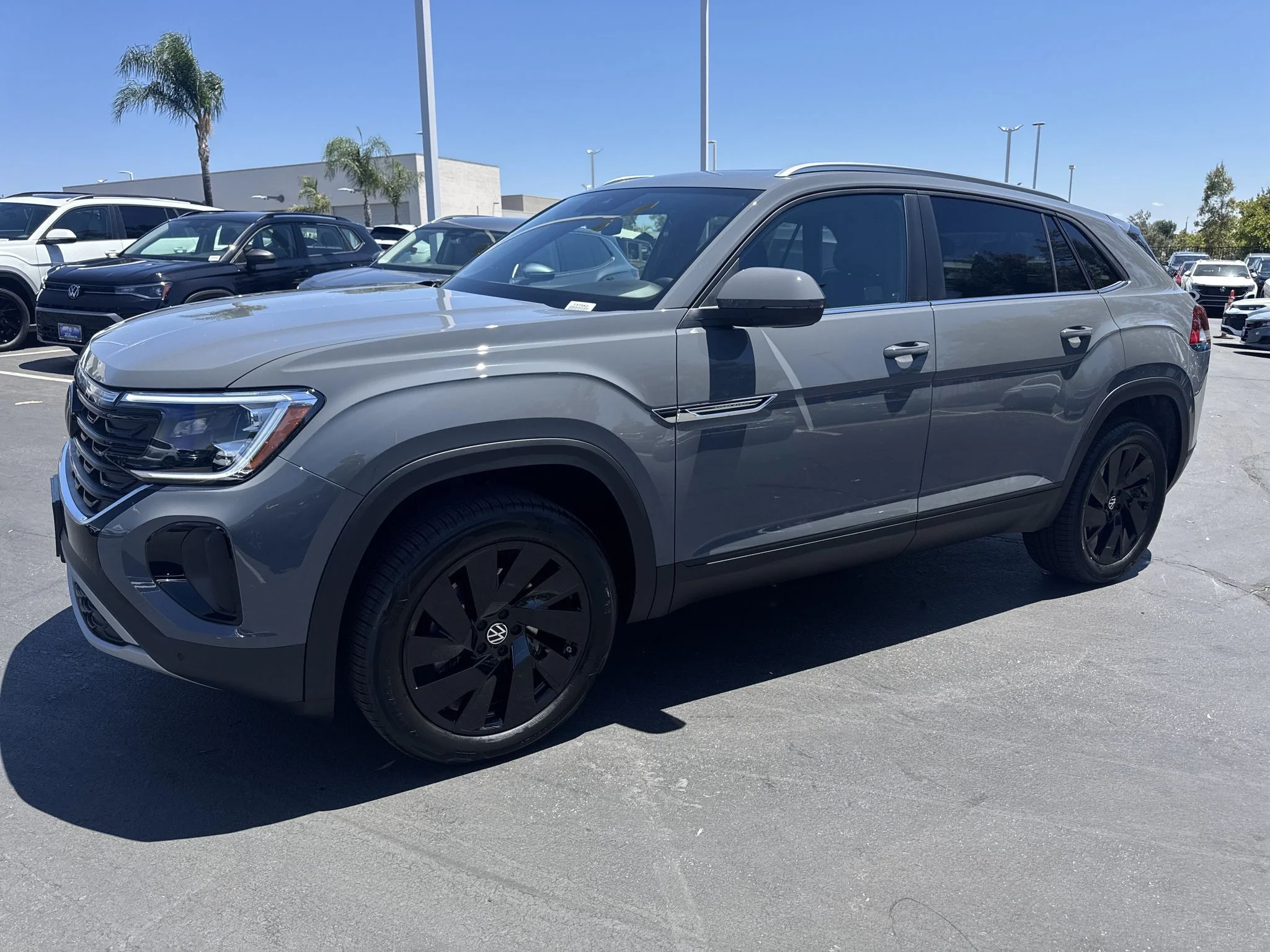 New 2026 Pure Gray Volkswagen 2.0T SE w/Technology image 4