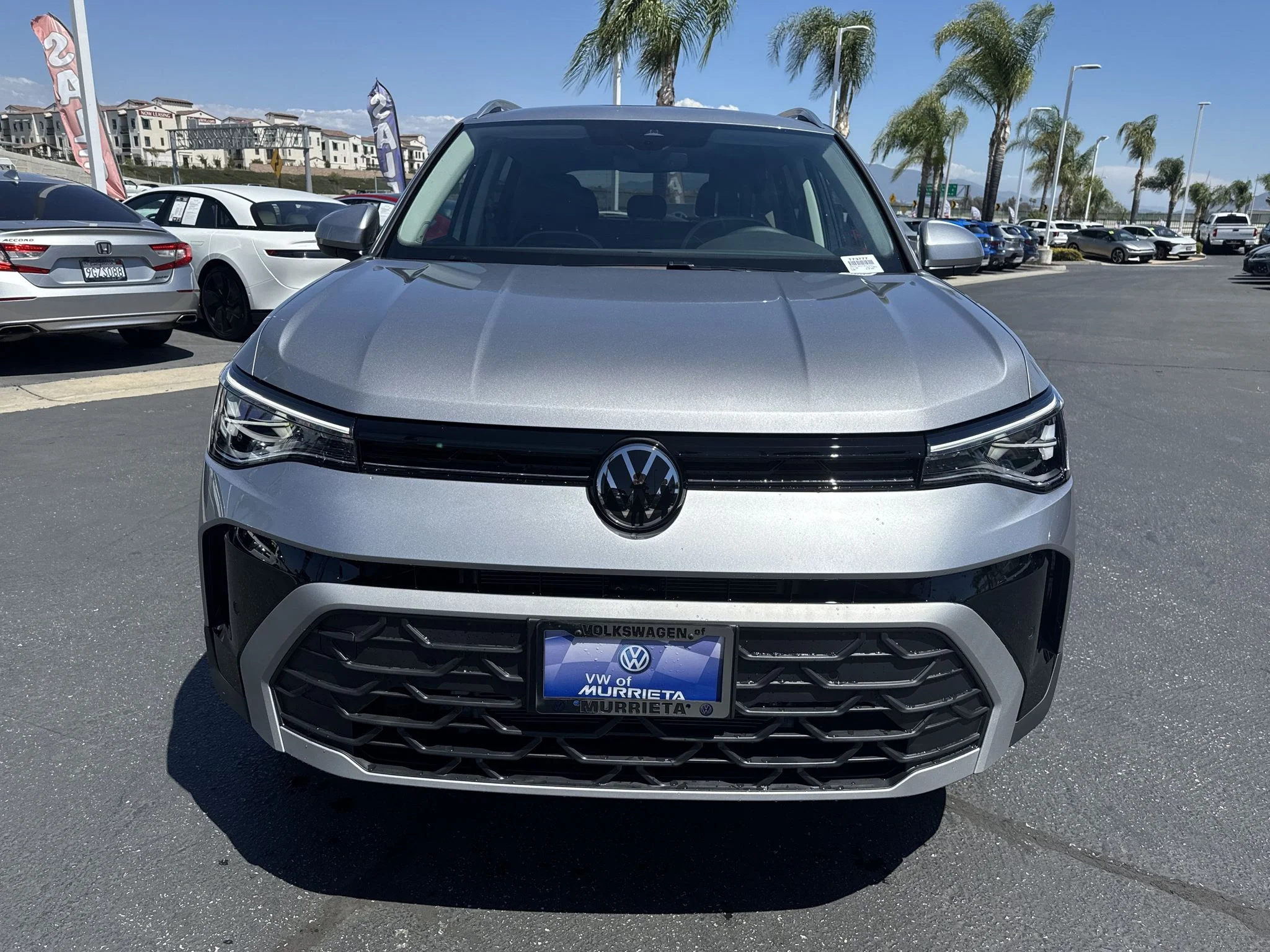 New 2026 Pyrite Silver Metallic Volkswagen SE image 3