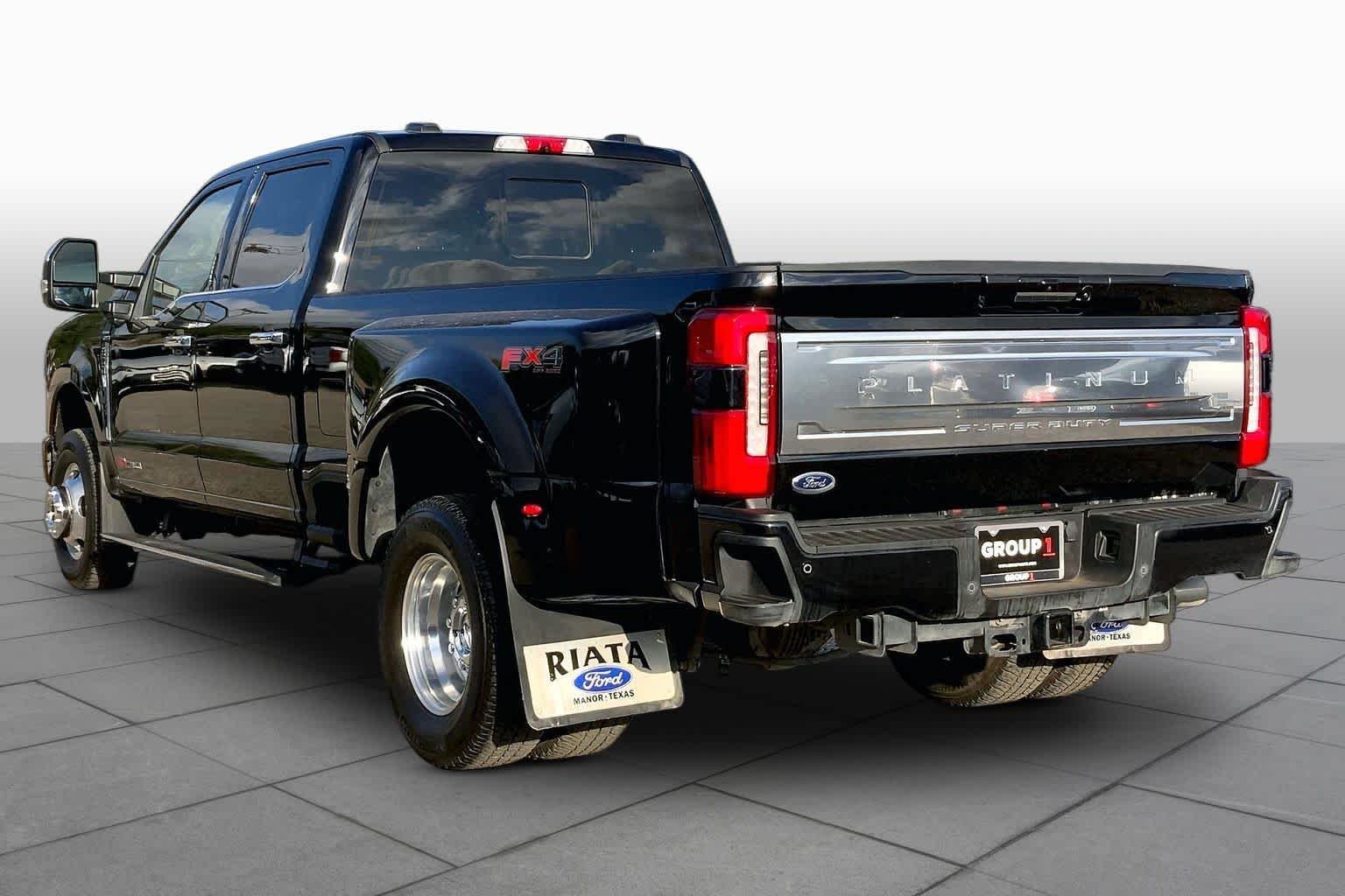 Used 2024 Agate Black Ford Platinum image 12