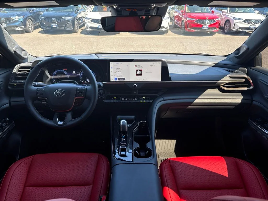 Used 2026  Toyota Platinum image 26