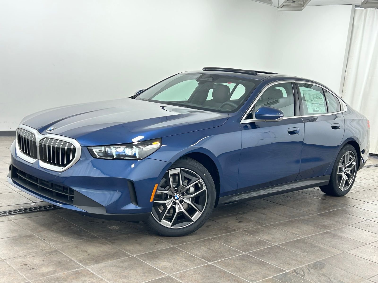 2026 BMW 5 Series 530i xDrive Sedan's photo