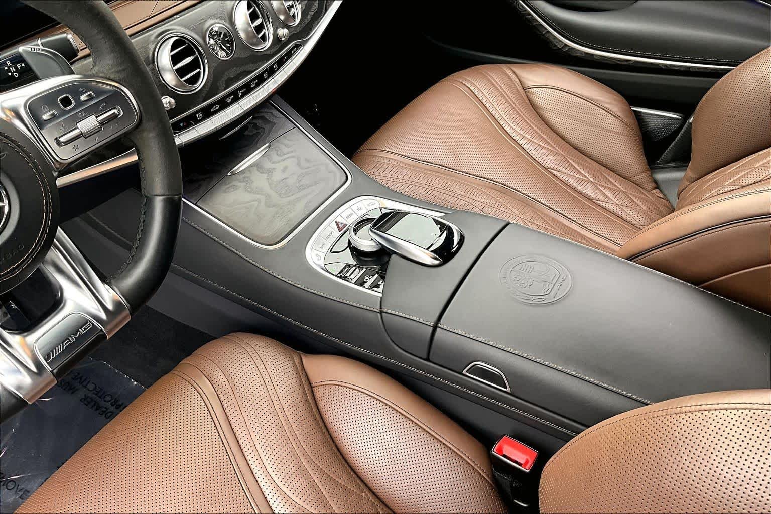 Used 2020 designo Diamond White Mercedes-Benz AMG® S 63 image 16