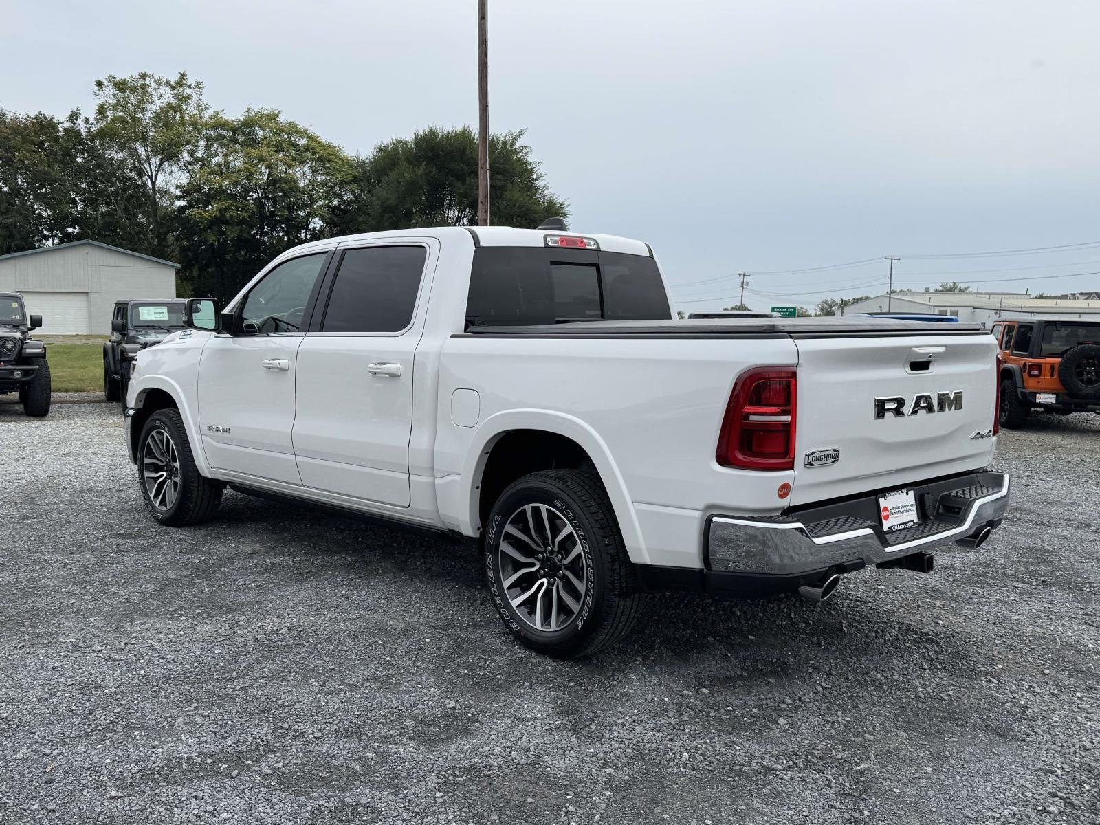 New 2026 Ivory White Tri-Coat Pearl-Coat Exterior Paint RAM Longhorn image 21