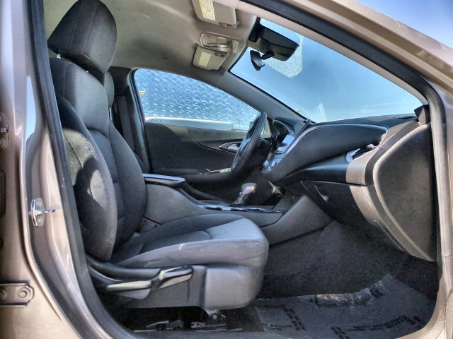 Used 2023 MINERAL GRAY METALLIC Chevrolet LT image 34