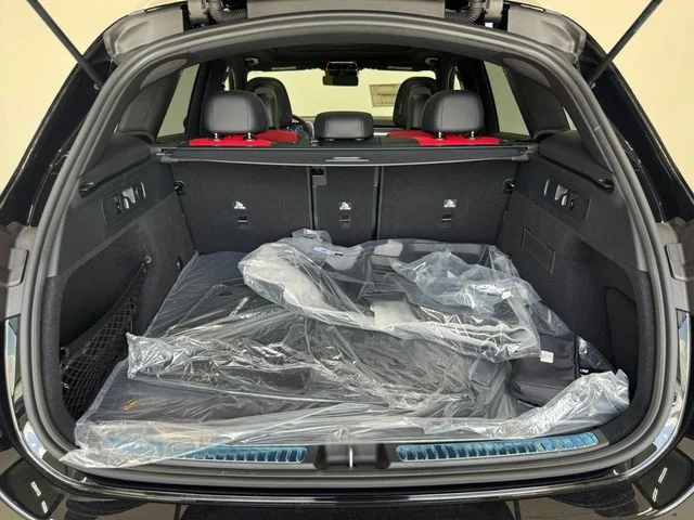 New 2026 Black Mercedes-Benz GLC 300 image 8