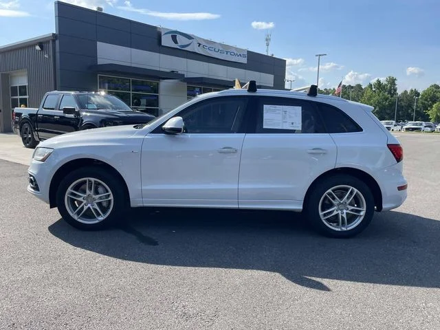 Used 2016 Glacier White Metallic Audi 3.0T Premium Plus image 29