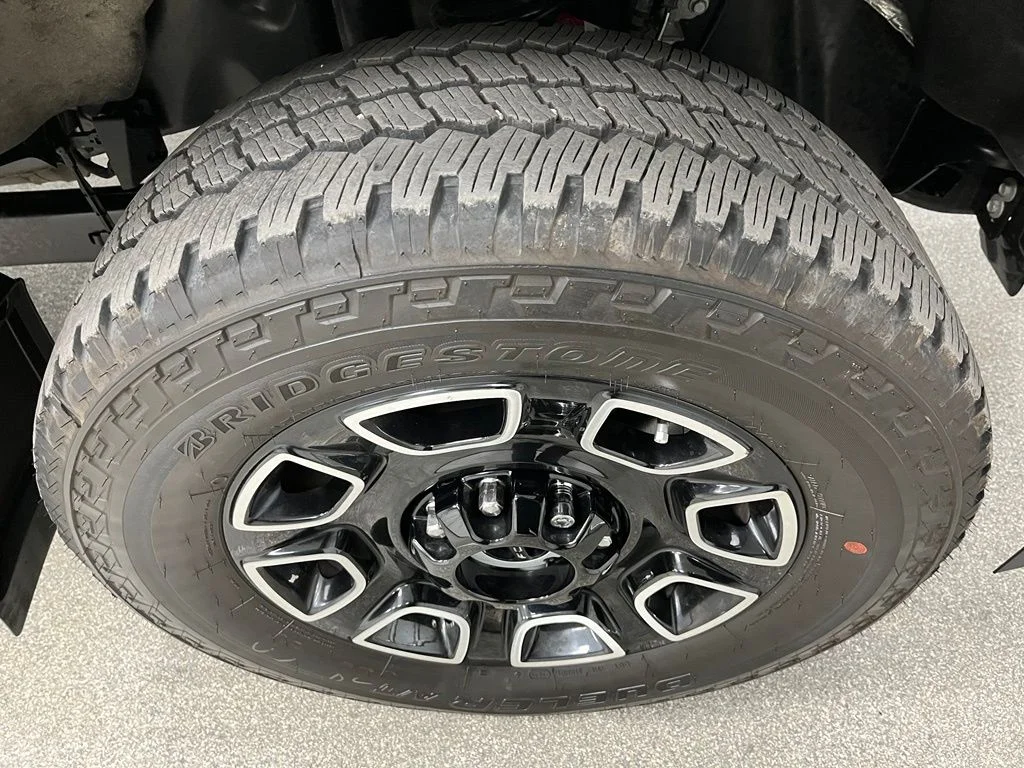 Used 2026 Gray Ford Platinum image 18