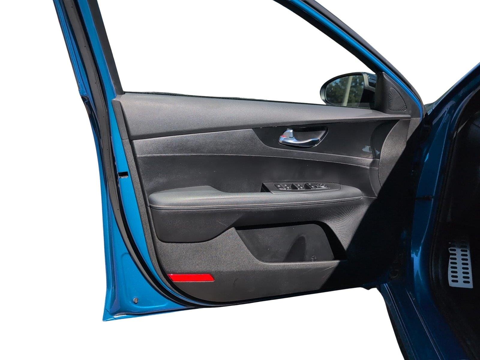 Used 2024 Sporty Blue Kia GT-Line image 11
