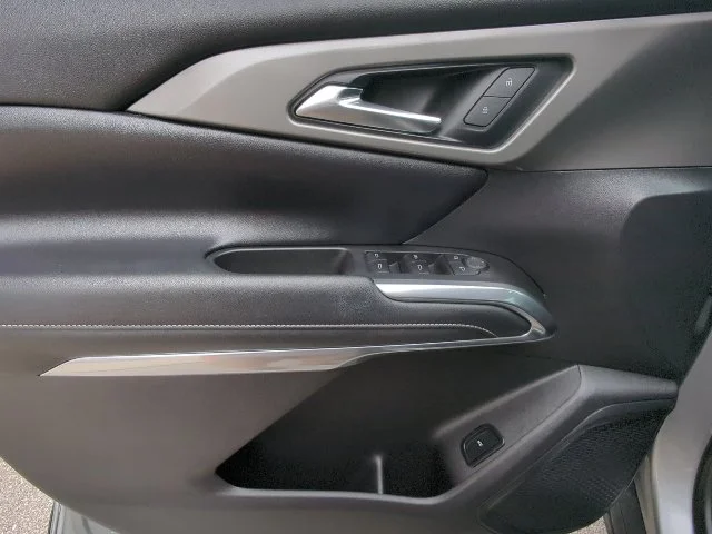 2024 Chevrolet Traverse 1LT - Photo 12