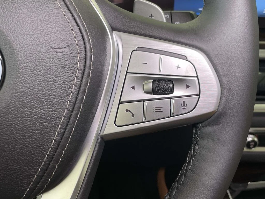 New 2027 Gray BMW xDrive40i image 38