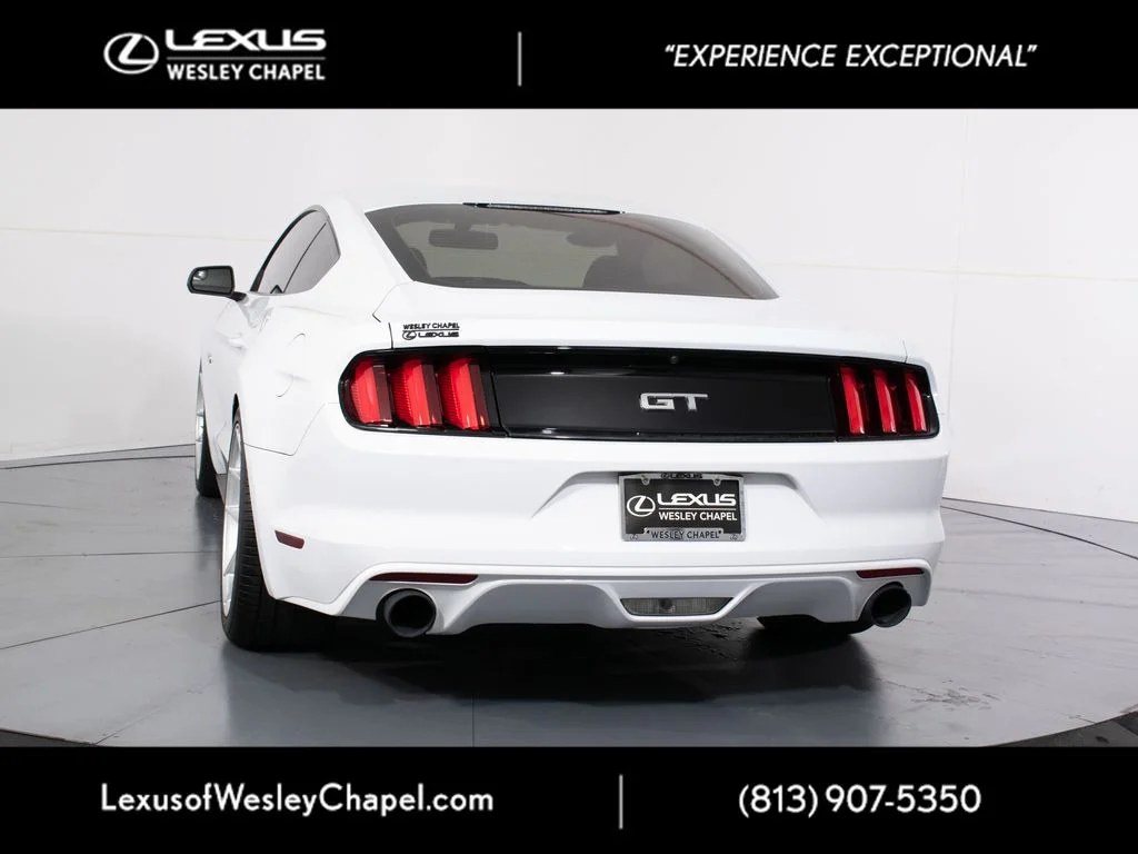 Used 2015 White Ford GT image 3