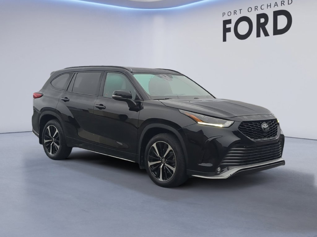 Used 2022 Black Toyota XSE image 8