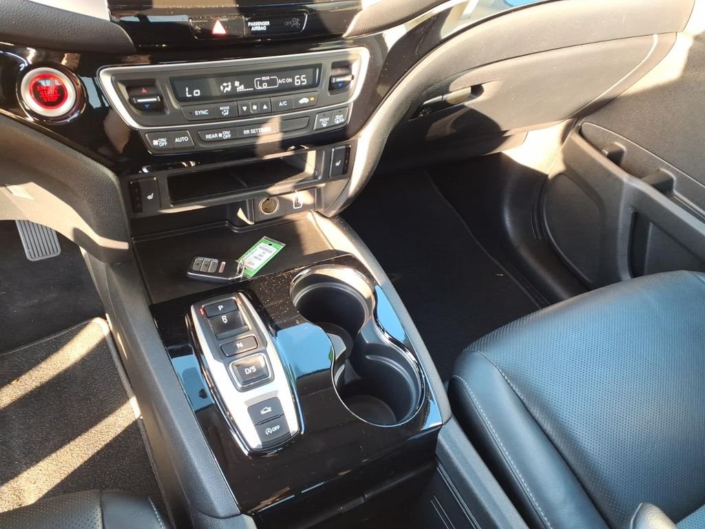 Used 2020 Crystal Black Pearl Honda RTL-E image 10