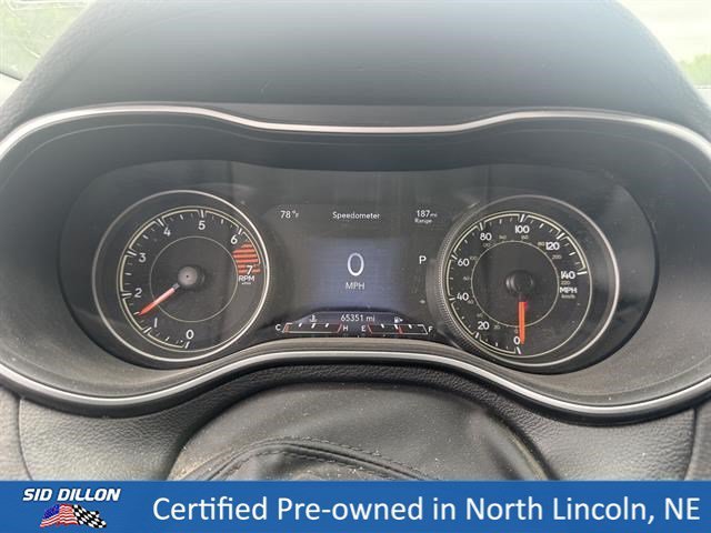 Used 2023 Sting-Gray Clearcoat Jeep Altitude Lux image 9