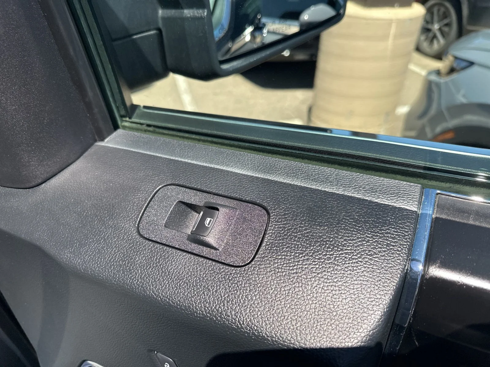 Used 2020 Black Ford Platinum image 45