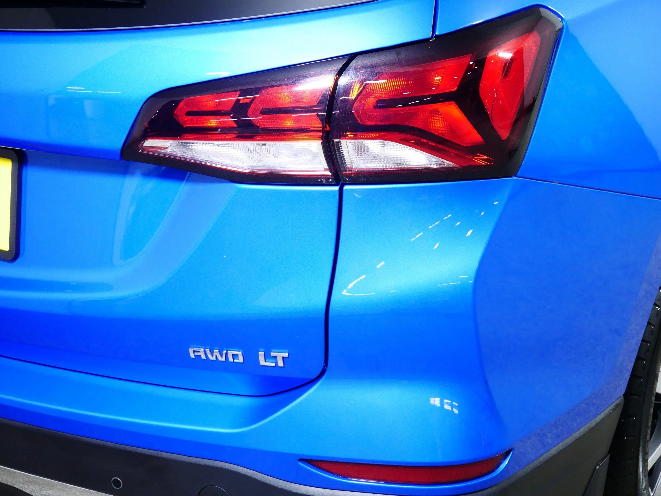 Used 2024 Riptide Blue Metallic Chevrolet LT image 17