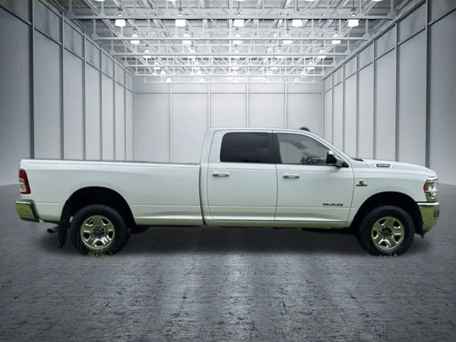 Used 2022 White Ram Big Horn image 9