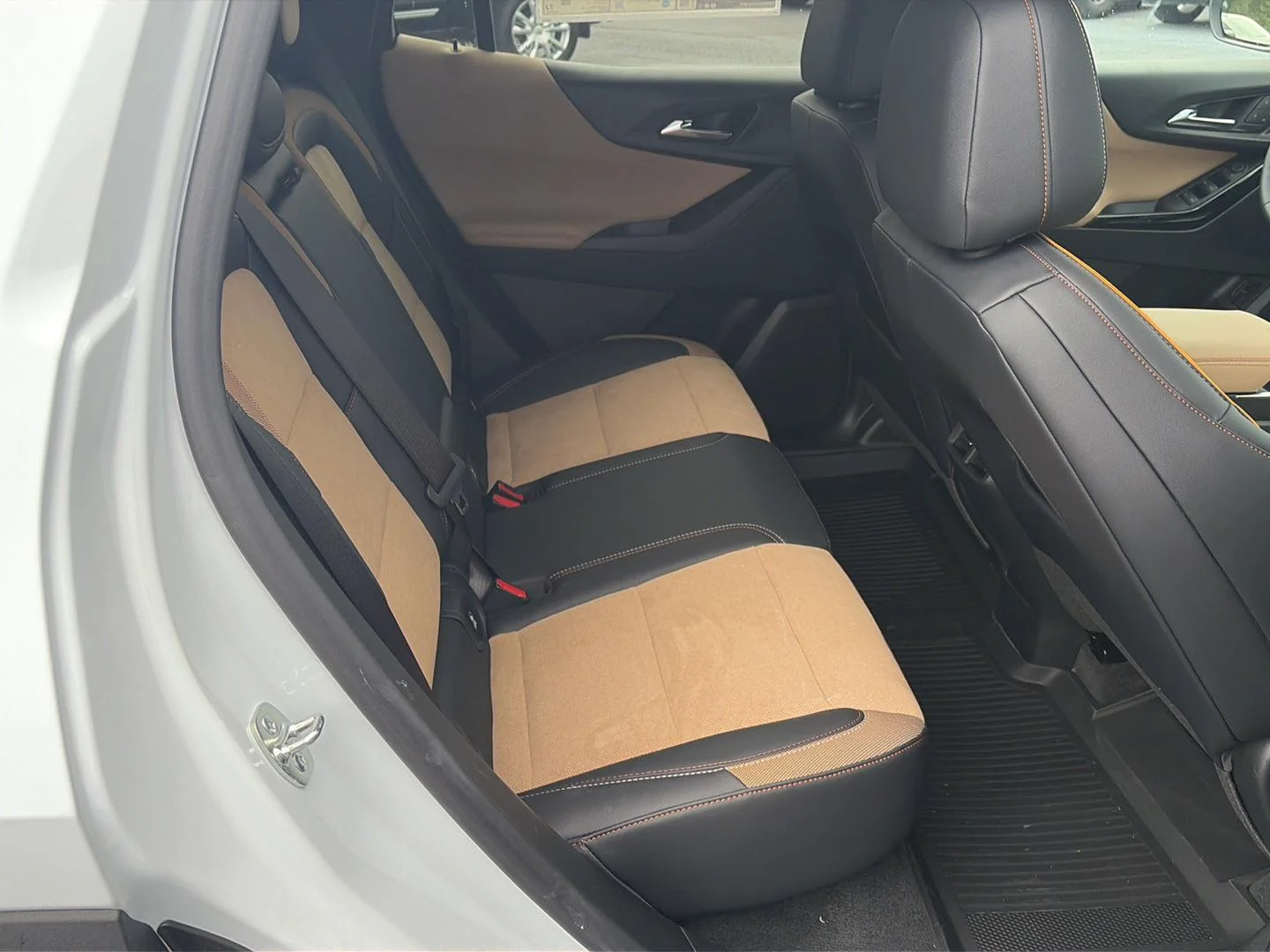 2027 Chevrolet Equinox ACTIV - Photo 19